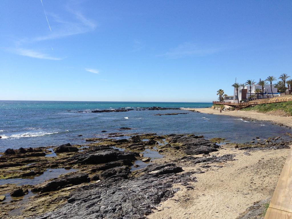 Sea Flower Miraflores Golf And Beach Parking Included La Cala De Mijas Oda fotoğraf