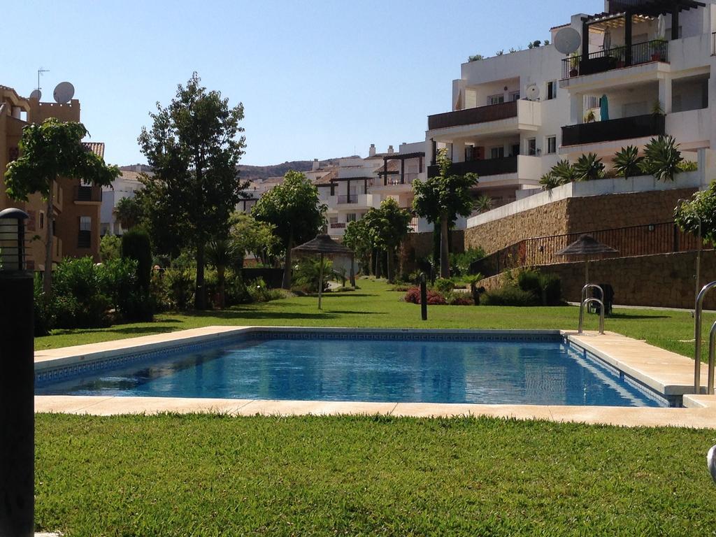 Sea Flower Miraflores Golf And Beach Parking Included La Cala De Mijas Oda fotoğraf