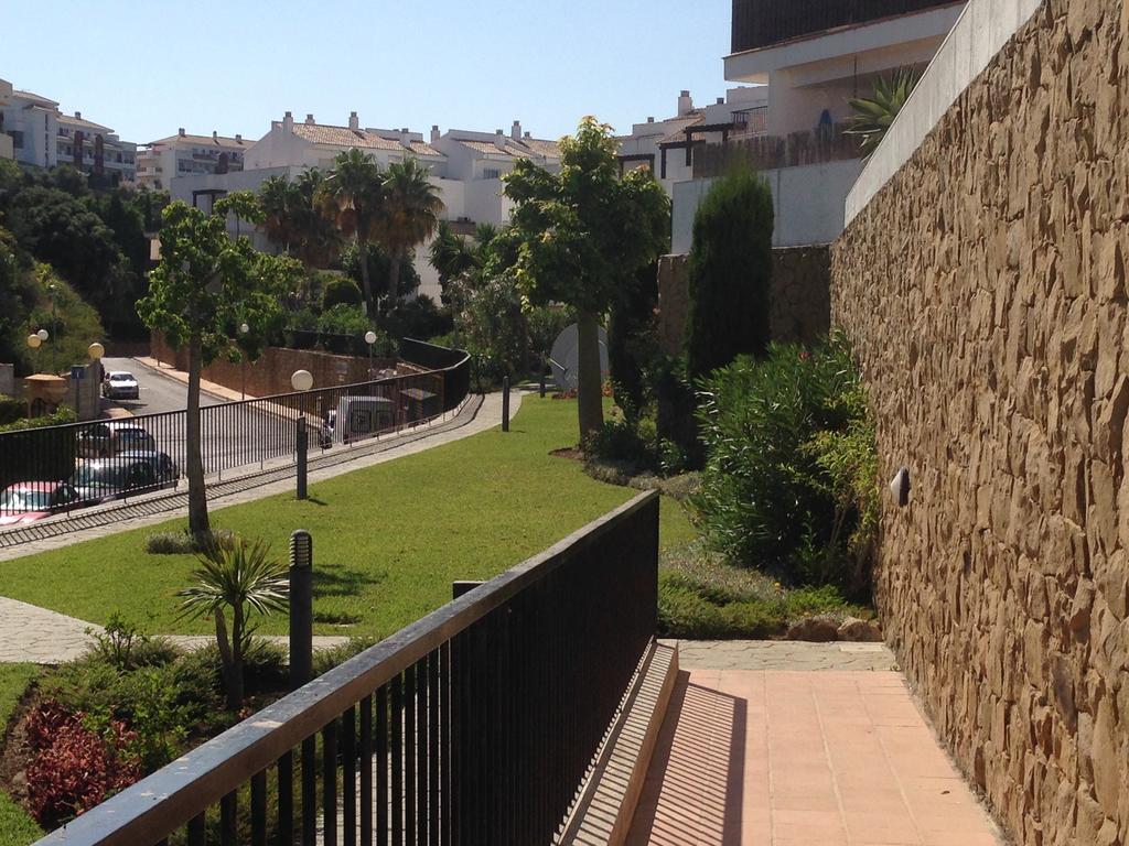 Sea Flower Miraflores Golf And Beach Parking Included La Cala De Mijas Oda fotoğraf